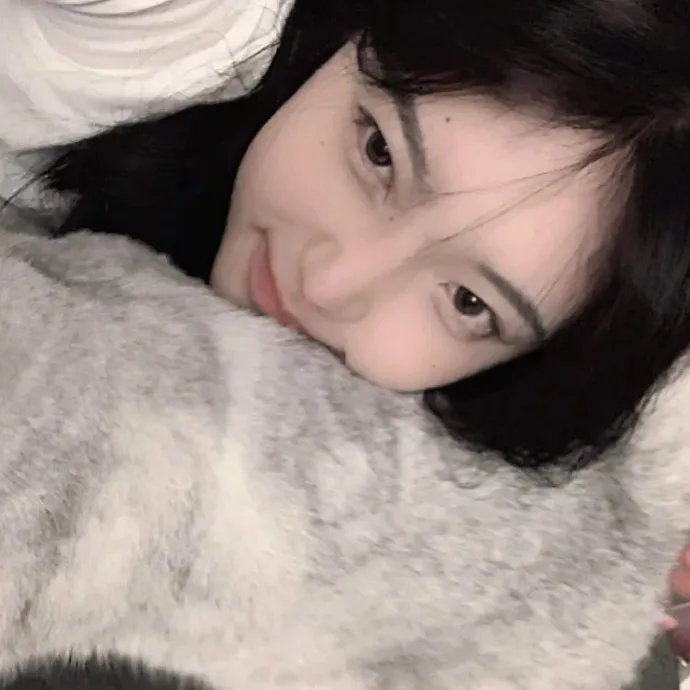 明艳美人家属院带娃，硬汉兵哥霸道宠